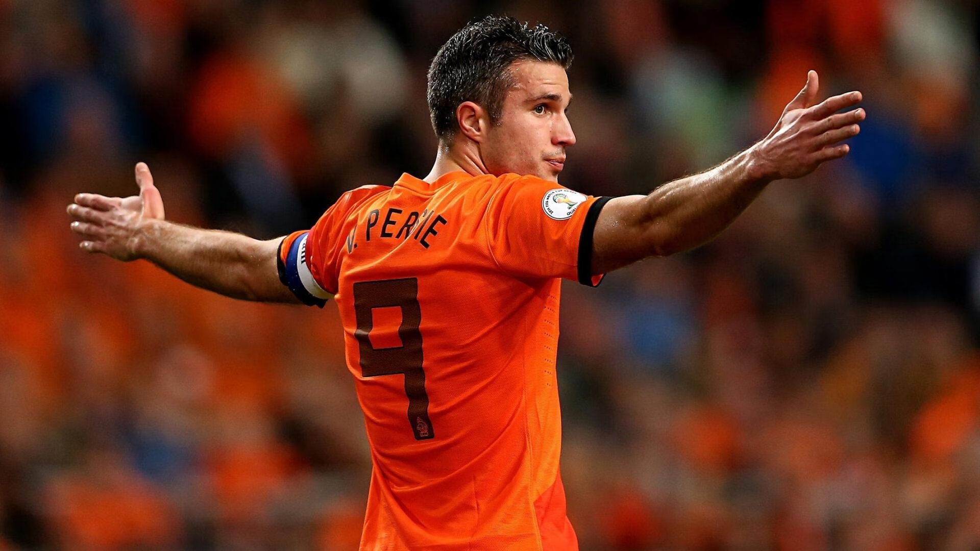 以足球为主题的旅游路线火爆,吸引大量游客,足球与旅游的结合